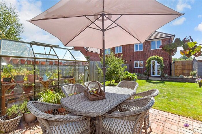 3 Bedroom Semi-Detached House For Sale In Hobby Close, Chichester, West Sussex, PO20