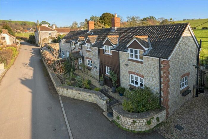 3 Bedroom Semi-Detached House For Sale In Sutton Montis, Yeovil, BA22