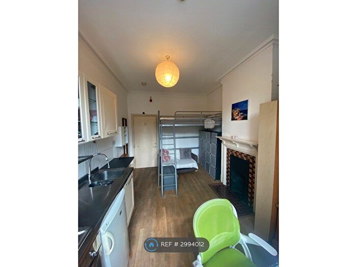 Studio To Rent In Exeter Road, London, NW2