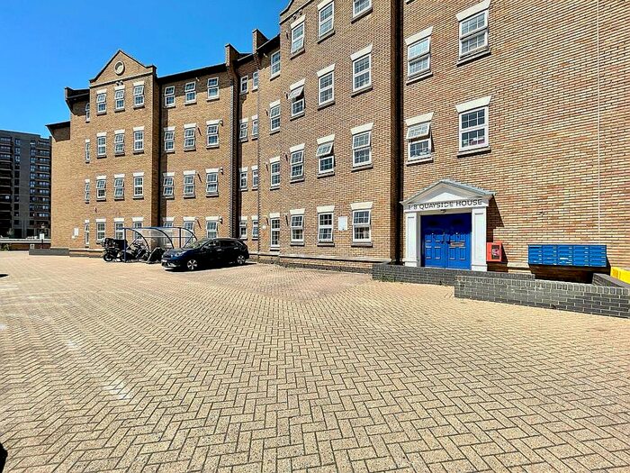 1 Bedroom Flat To Rent In Town Quay Wharf, Abbey Road, Barking, IG11