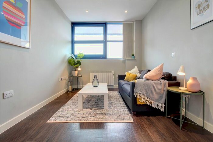 1 Bedroom Flat To Rent In Axis House, Bath Road, Heathrow, Hayes UB3