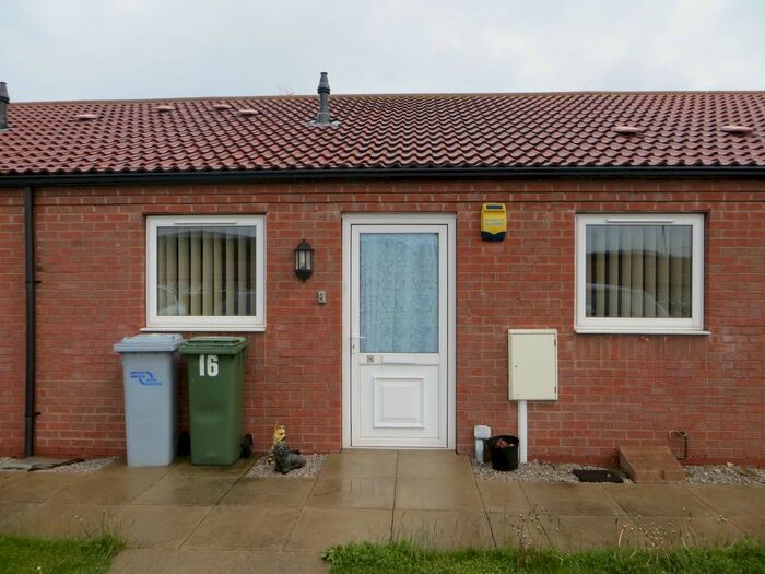 2 Bedroom Terraced Bungalow To Rent In Fountain Park, Ollerton, Newark, NG22