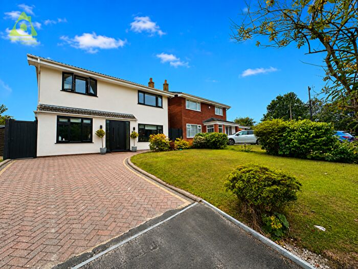 4 Bedroom Detached House For Sale In Bankside, Westhoughton, BL5