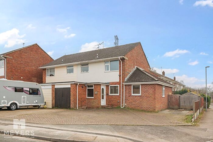 4 Bedroom Semi-Detached House For Sale In Northmoor Way, Wareham, BH20