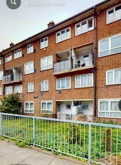 3 Bedroom Flat To Rent In Rochester Way, London, SE3