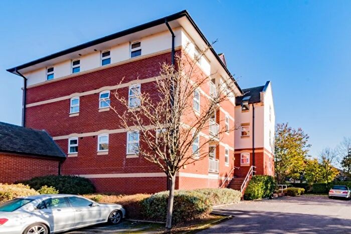 2 Bedroom Flat To Rent In Jackman Close, Abingdon, OX14