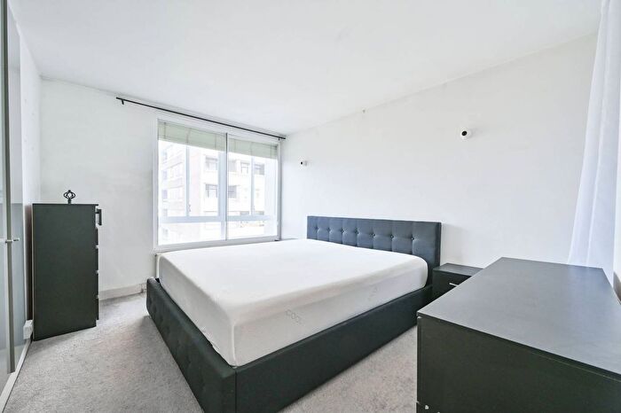 1 Bedroom Flat To Rent In Stirling Court, Soho, London, W1F