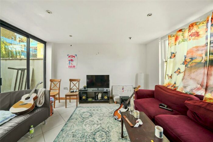 4 Bedroom House To Rent In Tavistock Mews, Holloway, N19
