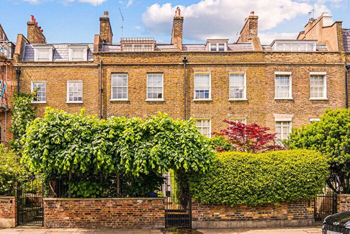 1 Bedroom Flat To Rent In St Leonards Terrace, London, SW3