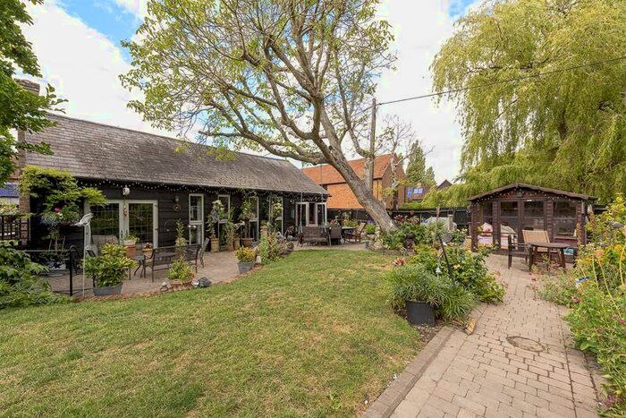 4 Bedroom Barn Conversion For Sale In Drayton Beauchamp, HP22