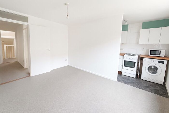 1 Bedroom Flat To Rent In West Street, St Phillips, BS2