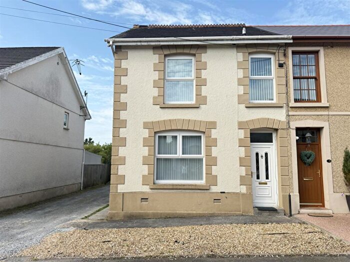 3 Bedroom Semi-Detached House For Sale In Tirycoed Road, Glanamman, Ammanford, SA18