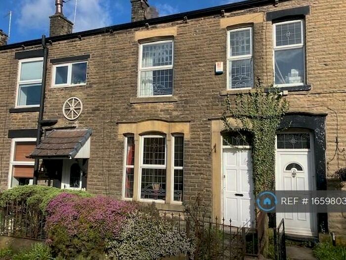3 Bedroom Terraced House To Rent In Bridge Street, Shaw, Oldham, OL2