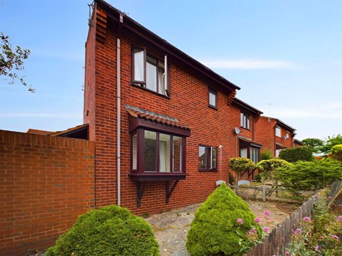 1 Bedroom House To Rent In Celia Crescent, Exeter, EX4