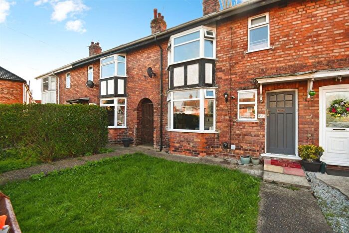 3 Bedroom Terraced House For Sale In East Ella Drive, Hull, HU4