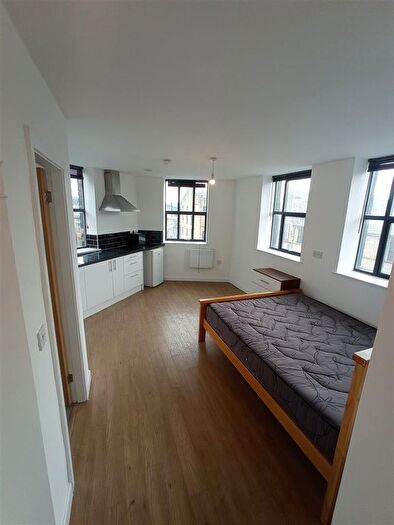 1 Bedroom Flat To Rent In Sunbridge Road, Bradford, BD1