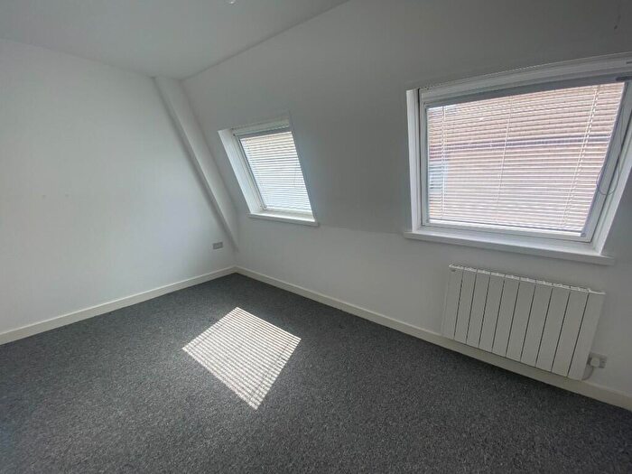 1 Bedroom Flat To Rent In St. Leonards Road, Eastbourne, East Sussex, BN21