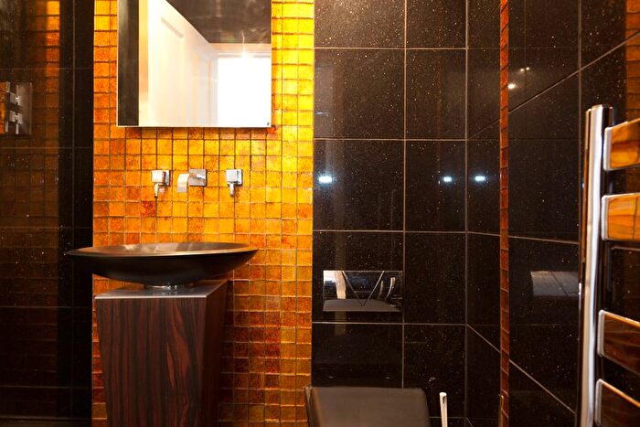 1 Bedroom Flat For Sale In Huguenot House, Oxendon Street, London, SW1Y