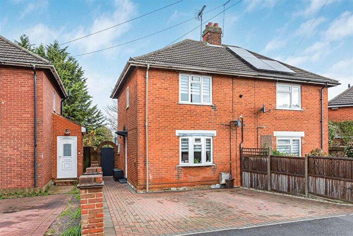 3 Bedroom Semi Detached House For Sale In Gosselin Road, Bengeo, SG14