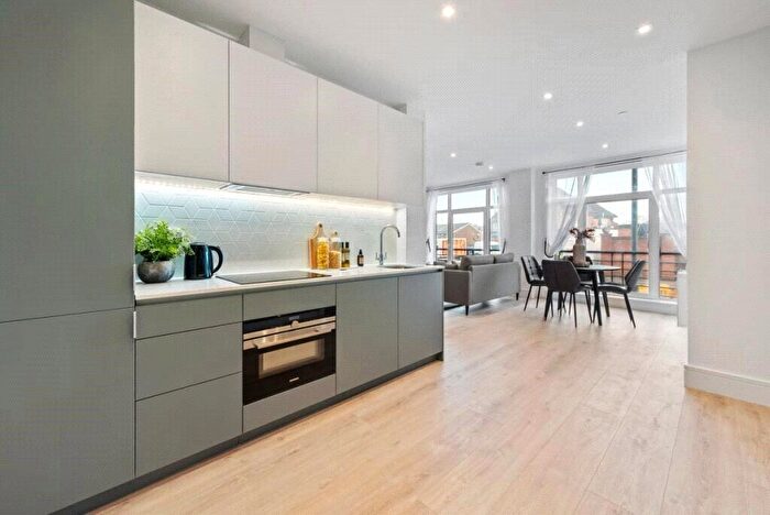 Studio To Rent In Pyrcroft Road, Chertsey, Surrey, KT16