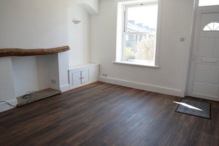 2 Bedroom Property To Rent In Jubilee Street, Burnley, BB10