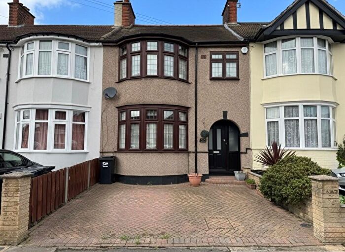 3 Bedroom Terraced House For Sale In Roxy Avenue, Romford, London, RM6