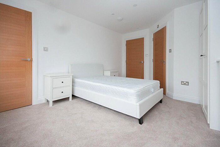 2 Bedroom Apartment To Rent In High Street, Brentwood, Essex, CM14