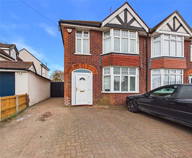 3 Bedroom Semi Detached House For Sale In Ipswich Road, Colchester, CO4