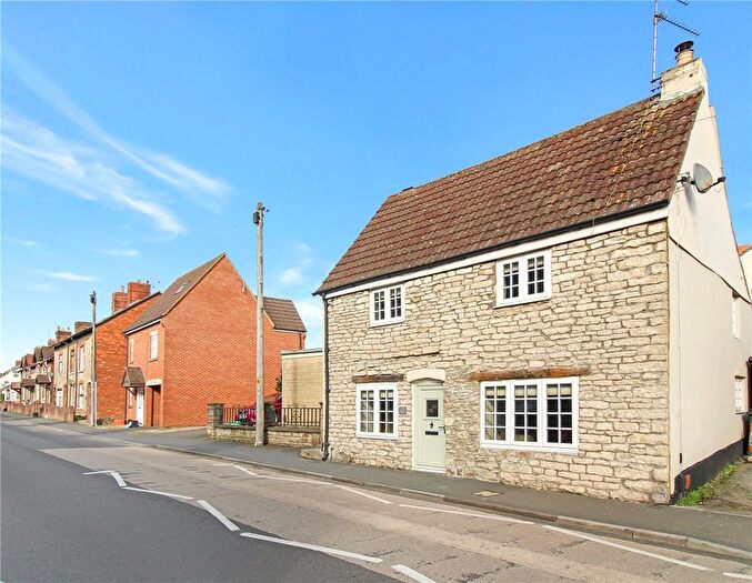 2 Bedroom Detached House To Rent In Ermin Street, Swindon, SN3