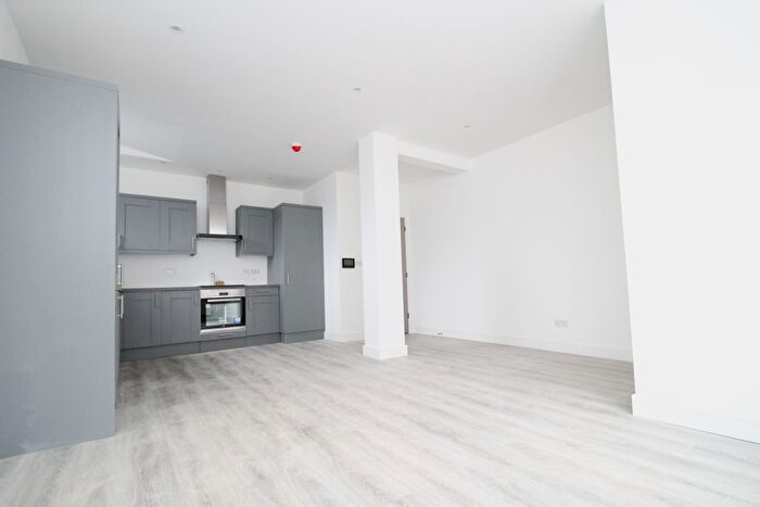1 Bedroom Flat To Rent In A Upper Elmers End Road, Beckenham, BR3