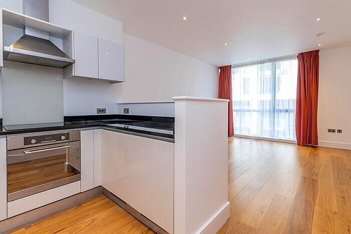 2 Bedroom Apartment To Rent In Winchester Road London, NW3