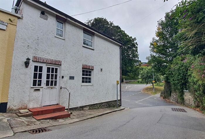 2 Bedroom Maisonette For Sale In Place Road, Fowey, Cornwall, PL23