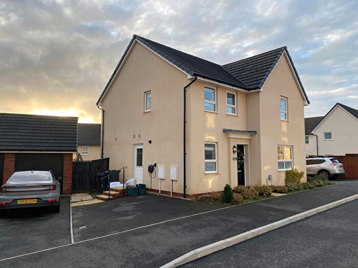 4 Bedroom Detached House For Sale In Shortlands Way, Ivybridge, PL21