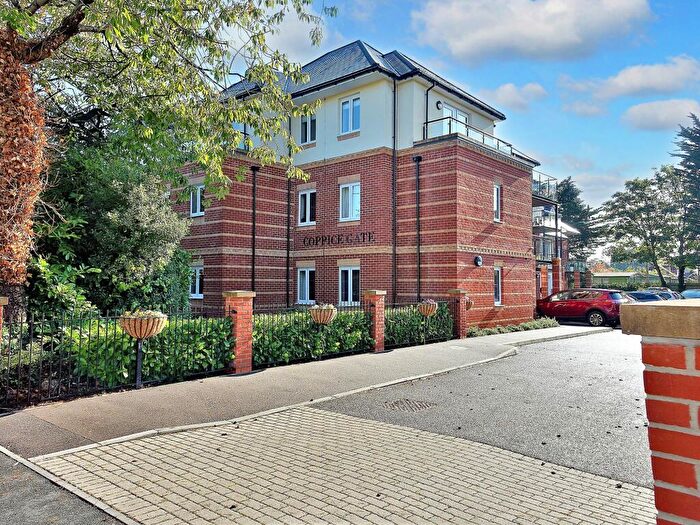 2 Bedroom Apartment For Sale In Beaulieu Road, Dibden Purlieu, SO45
