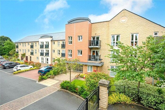 1 Bedroom Apartment For Sale In Thackrah Court, Squirrel Way, Leeds, LS17