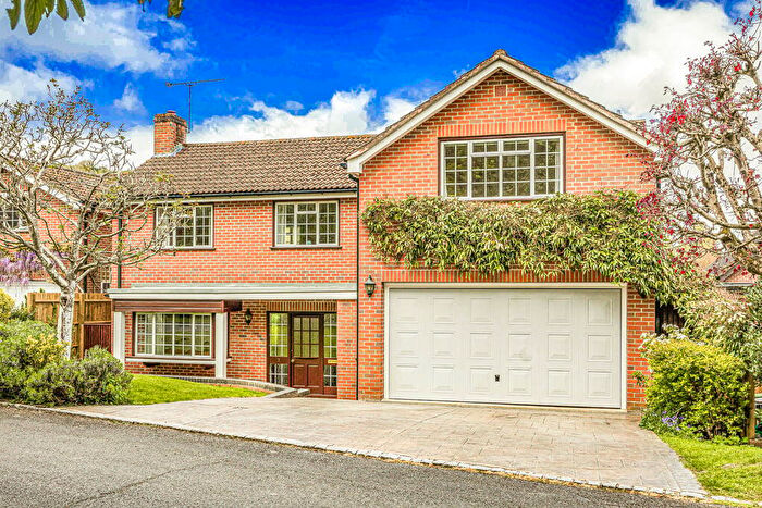 5 Bedroom Detached House For Sale In Hill Gardens, Streatley On Thames, RG8