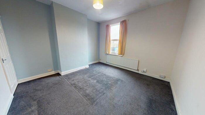 3 Bedroom Terraced House For Sale In King Street, Fenton, Stoke-on-Trent, ST4