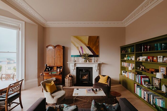 2 Bedroom Flat For Sale In The Mount, St. Leonards-On-Sea, TN38