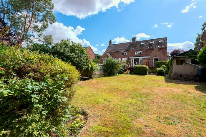 4 Bedroom Semi-Detached House For Sale In Coppice Road, Kingsclere, Newbury, Hampshire, RG20