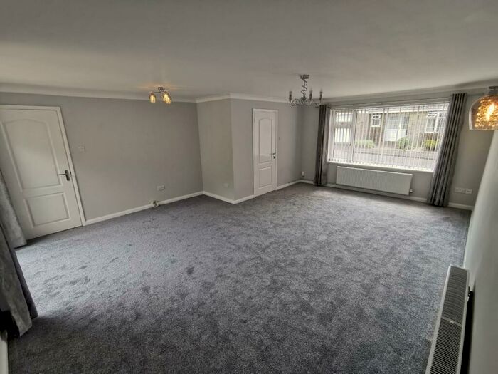 3 Bedroom Bungalow To Rent In Brentwood, Norwich, NR4