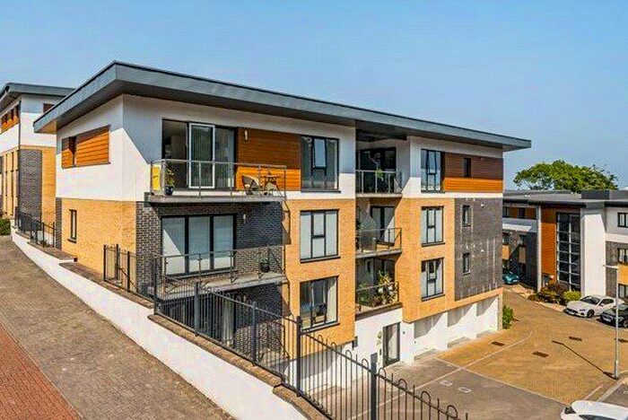 2 Bedroom Flat To Rent In Clock Tower Court, Duporth, PL26