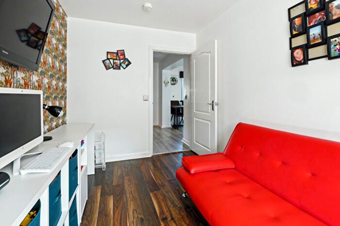 3 Bedroom Terraced House For Sale In Tiree Place, Newton Mearns, Glasgow, East Renfrewshire, G77