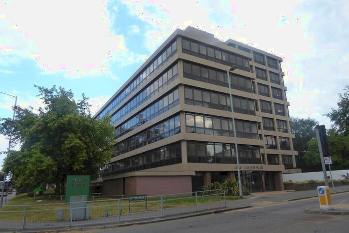1 Bedroom Apartment To Rent In Hanover House, Kings Road, Reading, RG1