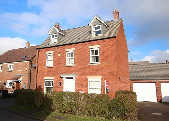 4 Bedroom Detached House For Sale In Linnet Way, Leighton Buzzard, Bedfordshire, LU7