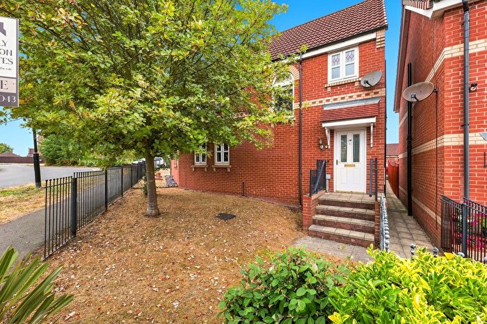 3 Bedroom Semi Detached House For Sale In Rowley Way, Sunnyside, Rotherham, S66