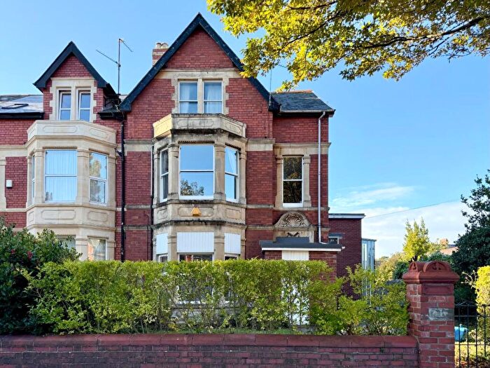 2 Bedroom Flat To Rent In Rosebery Place, Penarth, CF64
