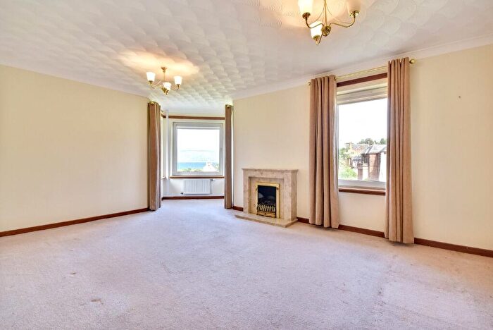 2 Bedroom Flat For Sale In Wemyss Bay Road, Skelmorlie, Skelmorlie, PA18