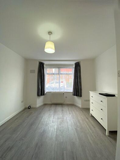 Studio To Rent In Peel Road, Harrow, HA3