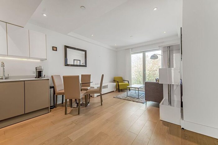 1 Bedroom Flat To Rent In Stewarts Road, London, SW8