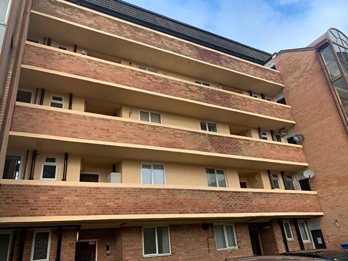 2 Bedroom Property To Rent In Minster Court, Liverpool, L7